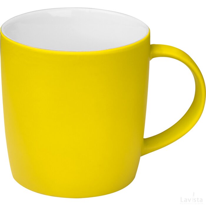 Drinkbeker van keramiek met een witte binnenkant geel