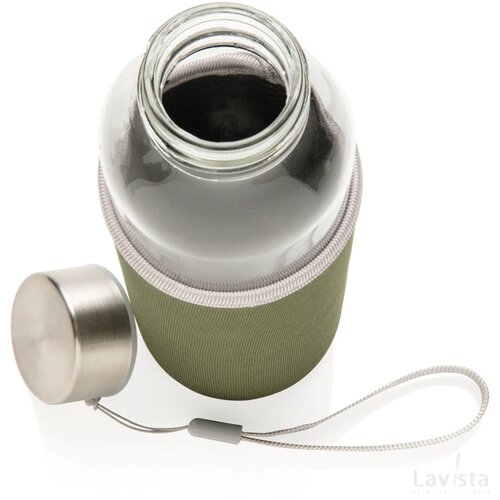 Glazen fles met neopreen hoes groen